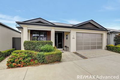 214/9 Dux Drive