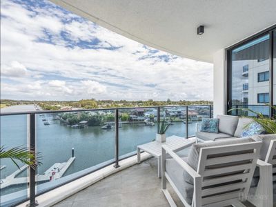 4401/5 Harbour Side Court