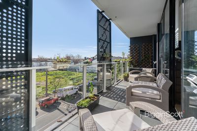 208/63 William Street