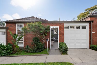 2/8 Cooloongatta Road